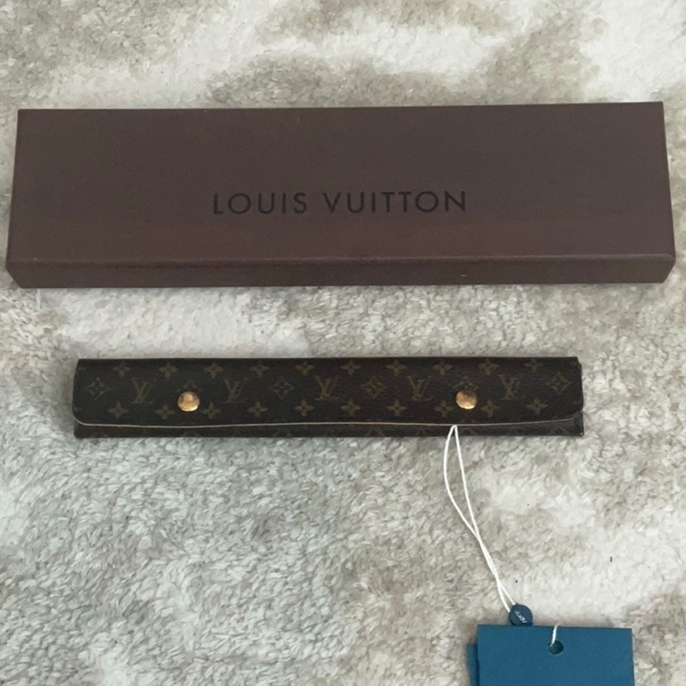 Ultra Rare Auth LOUIS VUITTON Monogram Bracelet/NecklaceJewelry Trunk Keeper